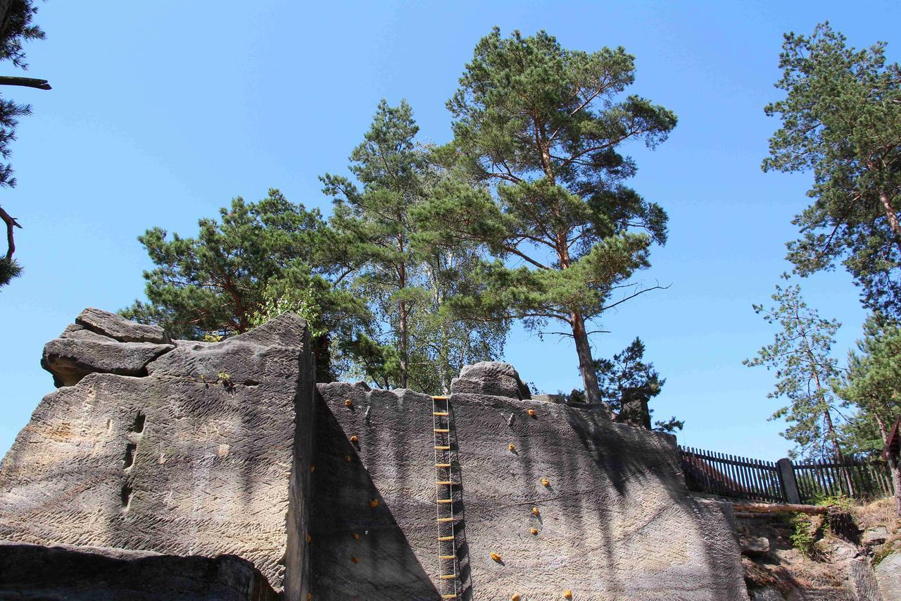 Ubytovaci Hostinec Na Skalach Budislav  ภายนอก รูปภาพ